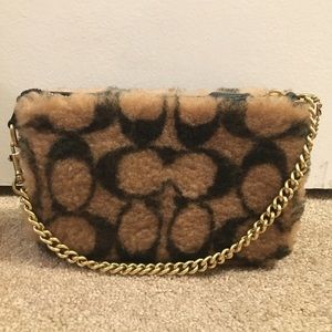 Coach x Jennifer Lopez Nolita 19